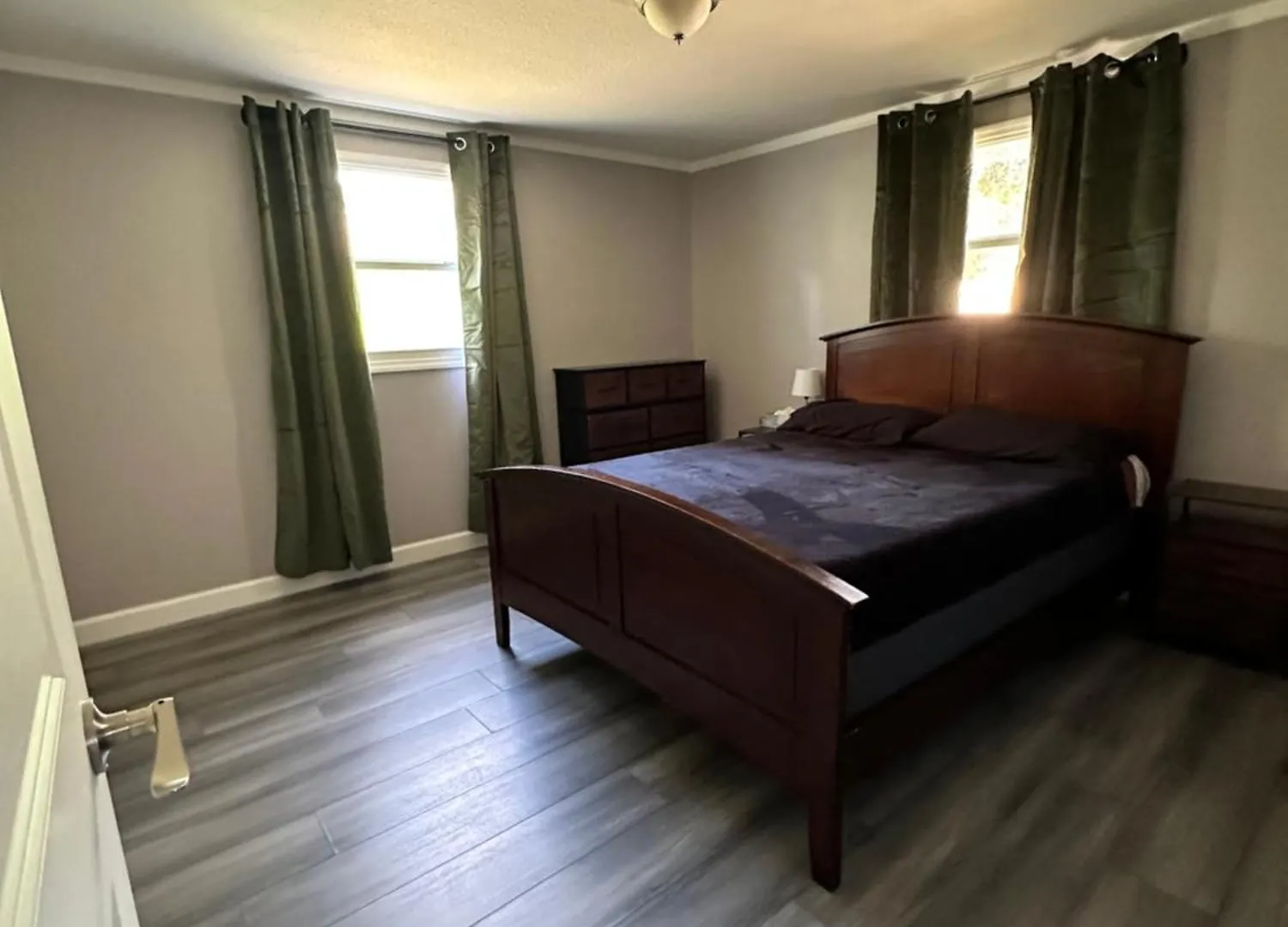 Feriehus Units Near Usf - Rubyroom, Redroom, Emerald Place Tampa